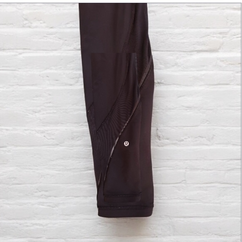 Lululemon Athletica Black mesh panel 7/8 length tights Leggings - Picture 6 of 7